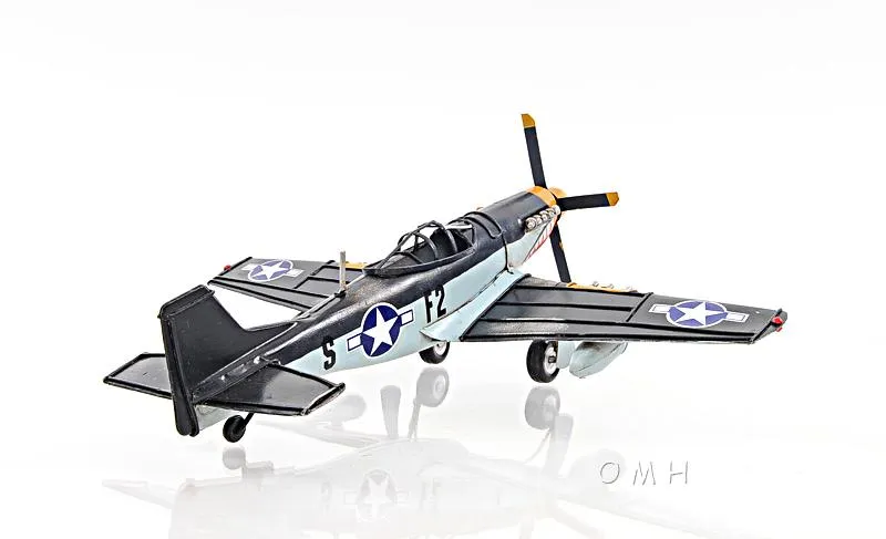1943 Grey Mustang P51 1:40