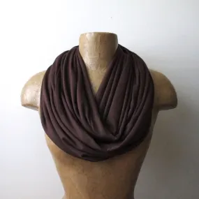 CLASSIC BROWN Infinity Scarf