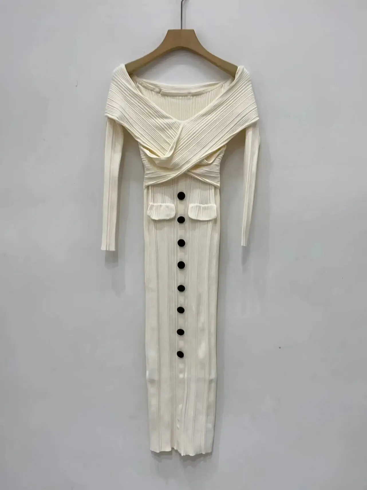 Classy Fit Off - Shoulder Slim-fit Knitted Long Dress