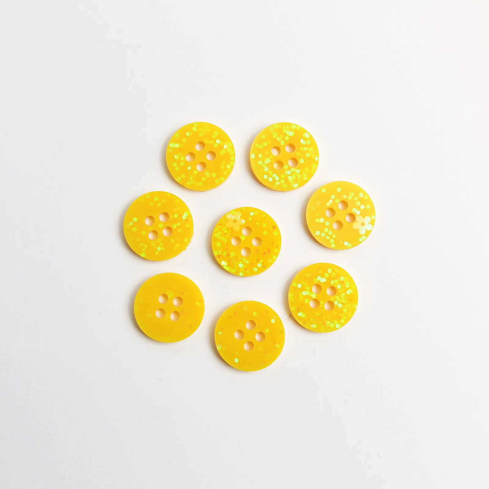 Kenyarn buttons