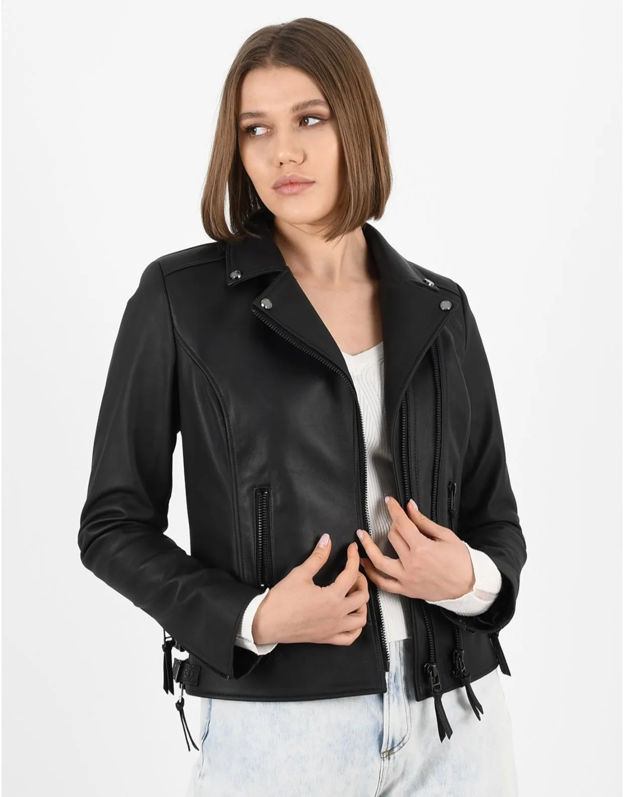 WOMEN’S BLACK CLASSIC BIKER LEATHER JACKET